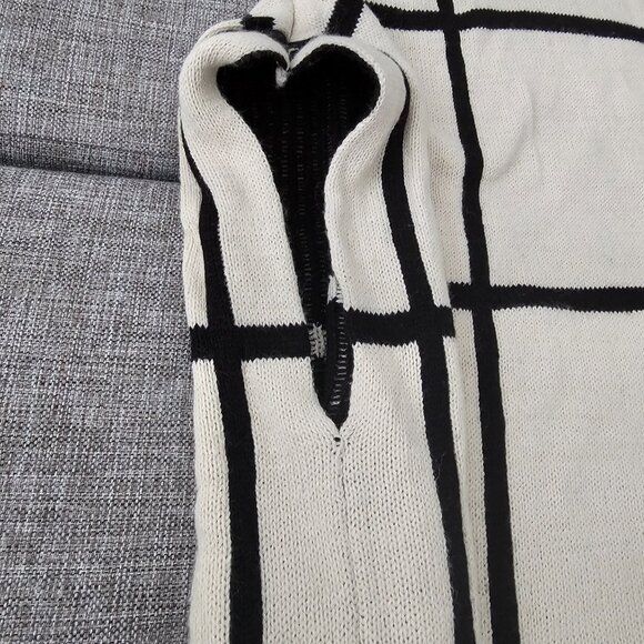 Knit shawl - Picture 4 of 7